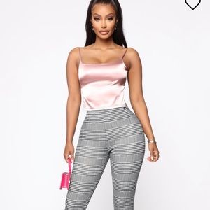 Fashion nova pink top 💗